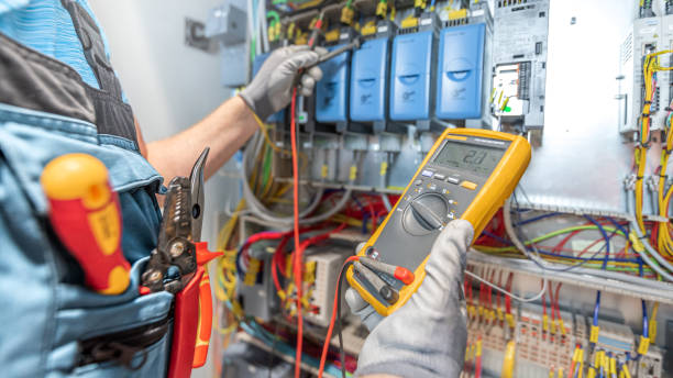 Best Licensed Electrician  in Newton Falls, OH